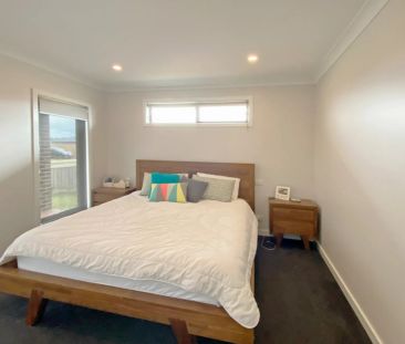 Craftsman Built Home - Photo 3