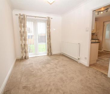 3 bedroom semi-detached house to rent - Photo 3
