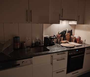 2.5 Zimmer, 69 m², 4. Stock - Photo 6