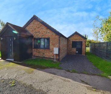 2 bedroom detached bungalow to rent - Photo 3