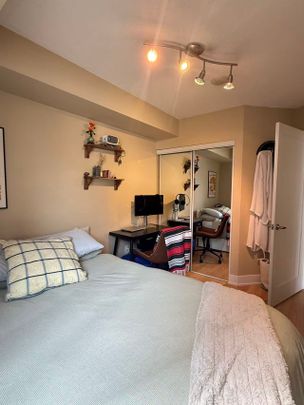 For Lease - 20 Blue Jays Way Unit# 915, Toronto, Ontario - Photo 1