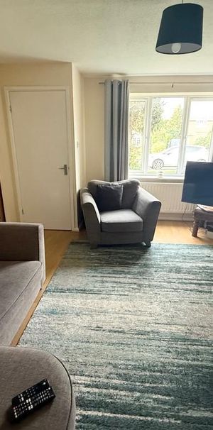 3 bedroom semi-detached house to rent - Photo 1