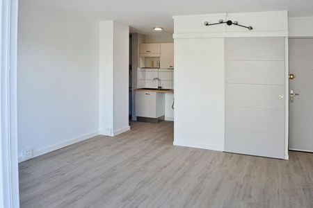 Location Appartement 2 pièces 38m² NANTES 44300 - Photo 2