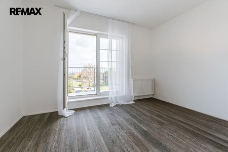 Pronájem bytu 3+kk v osobním vlastnictví 65 m², Holubice - Fotografie 5