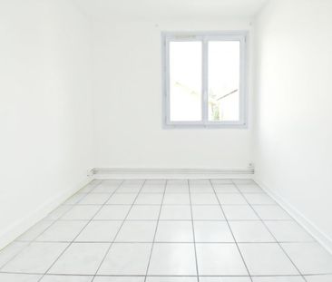 Location Appartement 4 pièces 75m² VALENCE 26000 - Photo 4