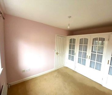 4 bedroom detached house to rent - Photo 4