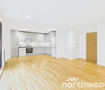 2 bedroom flat to rent - Photo 4