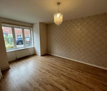2 bedroom semi-detached house to rent - Photo 3