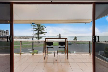 Unit 4/5 North Esplanade, Glenelg North. - Photo 4