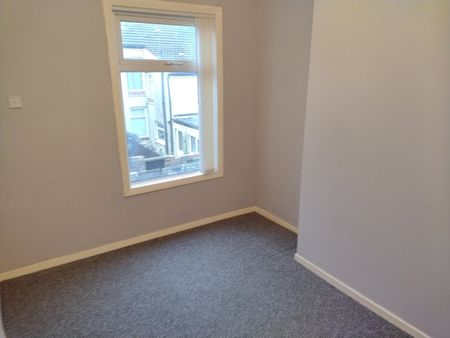 3 Bed Terraced House, Shelley Street, L20 - Photo 2