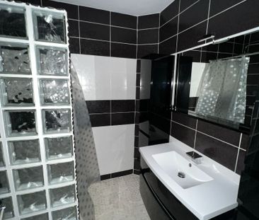 Location Appartement 3 pièces 70m² - Photo 5