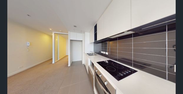 Light, Style & Waterfront Convenience in EXO Docklands - Photo 1