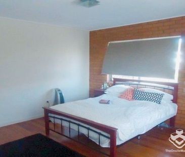 Spacious Beachside Townhouse â Prime Location! - Photo 4