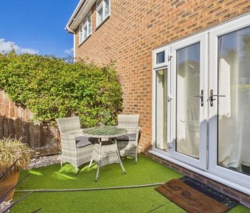 Corbett Drive, Lightwater, Surrey , GU18 - Photo 6
