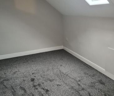 4 bedroom terraced house to rent - Photo 2
