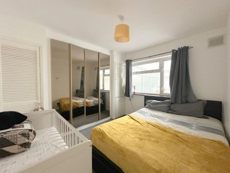 2 bedroom bungalow to rent - Photo 3