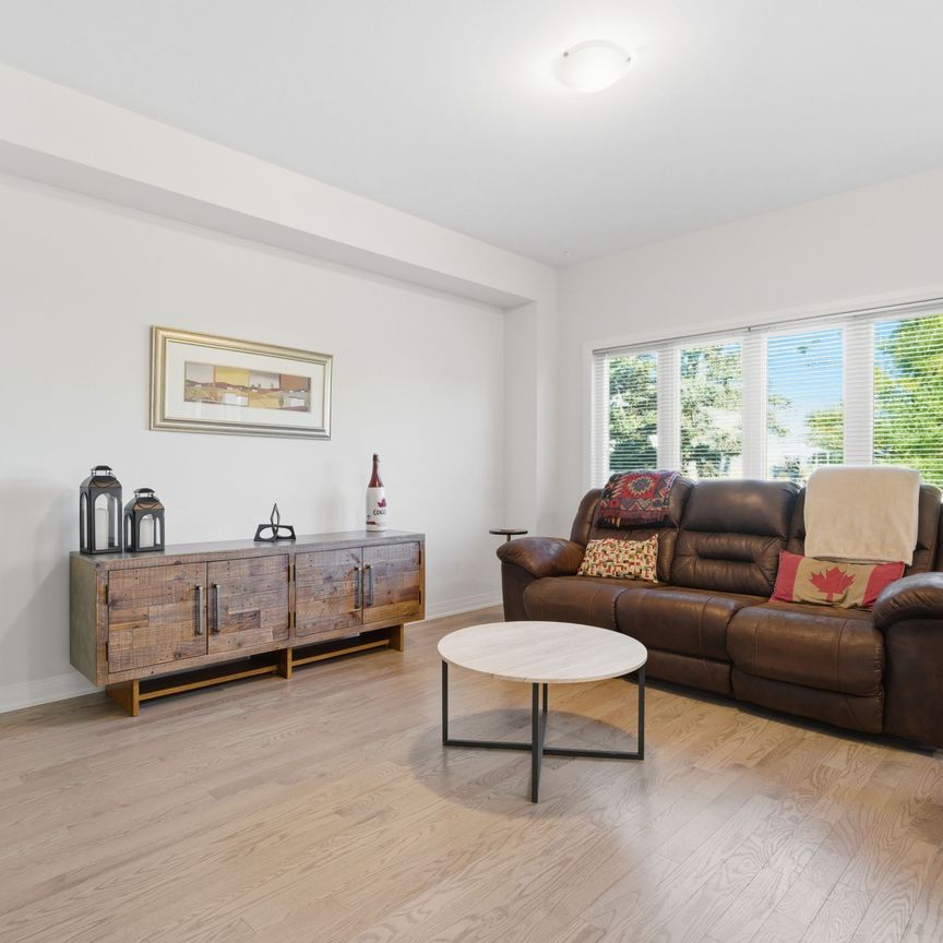 For Lease - 425 Adelaide Street, Wellington North, Ontario - Photo 1