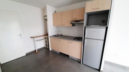 location Appartement T3 DE 65.12m² À PLESSIS TREVISE - Photo 4