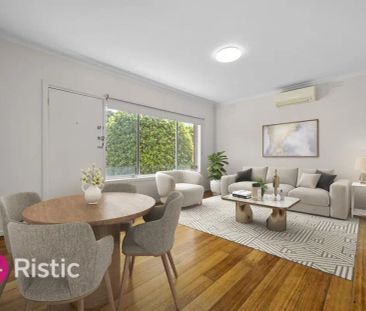 “Prime location!” - Photo 4