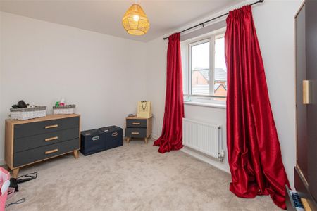 2 bed House - Mid Terrace To Let - Photo 3
