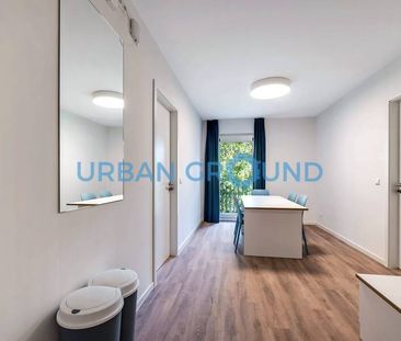 Voll möbliertes Privatzimmer mit Balkon in einer 5er WG - nur für F... - Photo 1