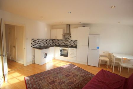 1 bedroom flat to rent - Photo 4