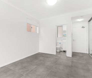 Modern Airy Studio Apartments In The Hub Of Summer Hill - Photo 2