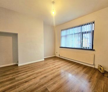 19 Mountainview Drive, Crumlin Road, - Photo 1