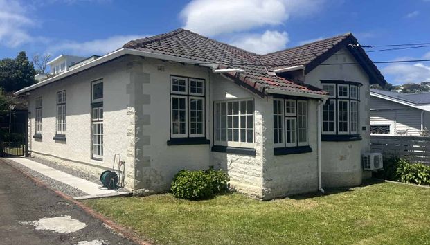 Three Bedrooms, Karori - Photo 1