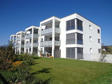 Attractive 4.5-room apartment on the 2nd floor for rent - Foto 3