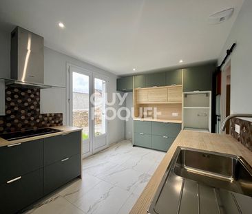Maison rénovée au coeur de Saint Donatien 116 m2 - Photo 6