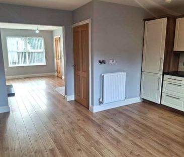 Semi detached 3 bedroom house - Photo 6