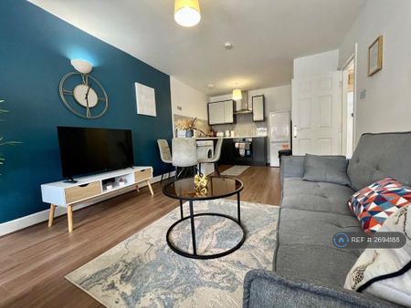 1 bedroom flat to rent - Photo 3