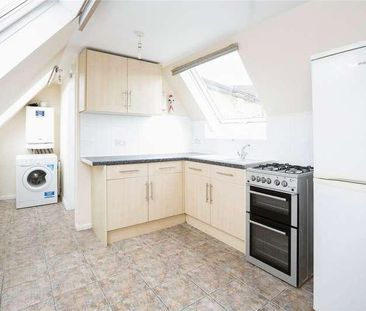 Cowley Court, West Street, London, E11 - Photo 4