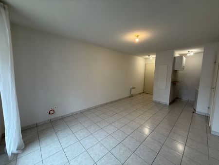 Location Appartement 2 pièces 39m² AGEN 47000 - Photo 4
