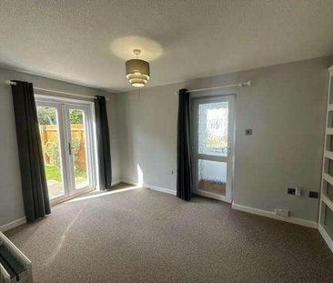Webbs Acre, Thatcham, RG19 - Photo 2