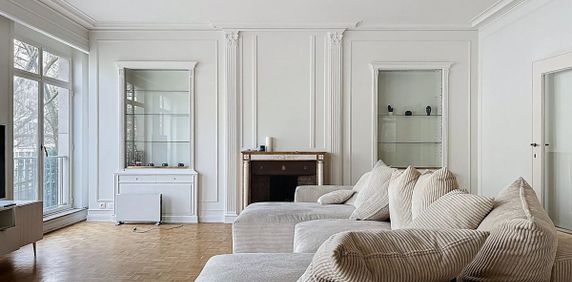 Appartement te huur in Elsene voor € 3.500 met 2 slaapkamers - Foto 2
