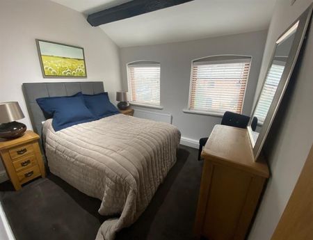 2 Bedroom Terraced To Let - Photo 5