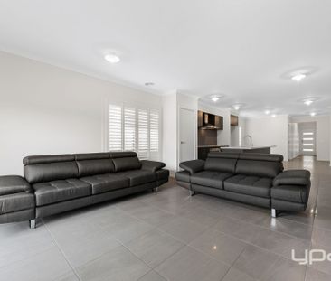 SUPERB FAMILY HOME! - Photo 1