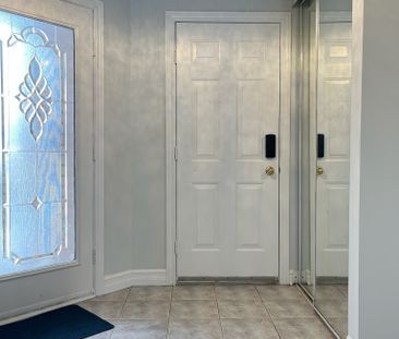 For Lease - 5580 Creditrise Place, Mississauga, Ontario - Photo 6