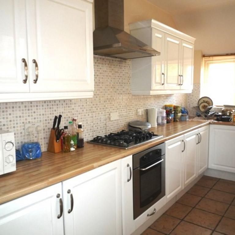 4 bedroom detached house to rent - Photo 1