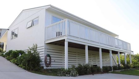 Convenient Village Living - Photo 4