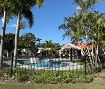 Townhouse in Bridgeman Downs - Photo 4