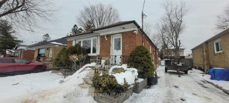 Detached Home For Lease | E8144920 - Photo 2