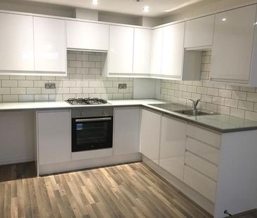 3 bedroom ground floor flat to rent - Photo 1