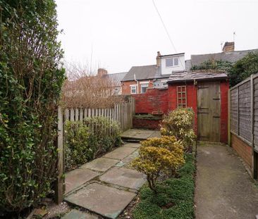 2 bedroom terraced house to rent - Photo 1