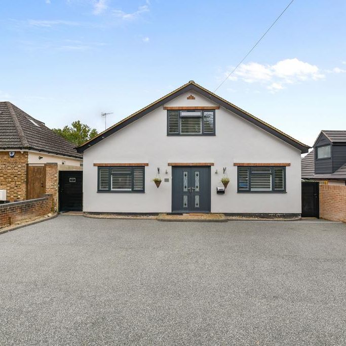 4 bedroom detached house to rent - Photo 1