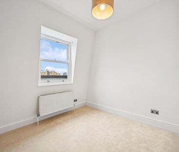 3 bedroom flat to rent - Photo 6