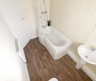 3 bedroom detached bungalow to rent - Photo 6