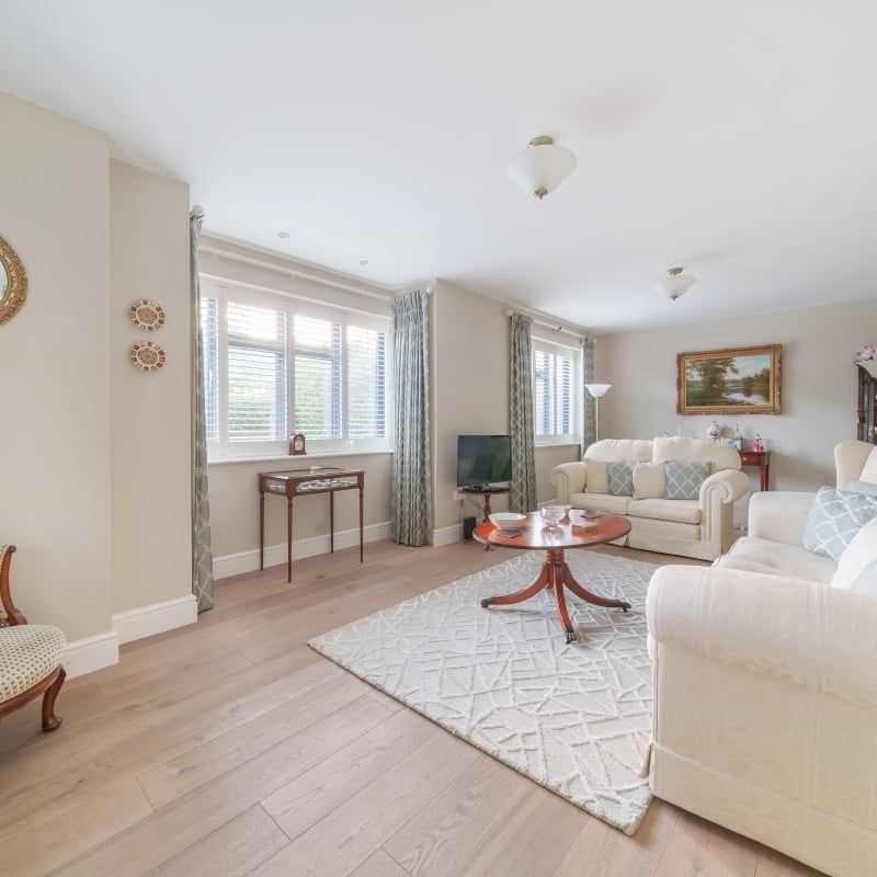 4 bedroom detached house to rent - Photo 1